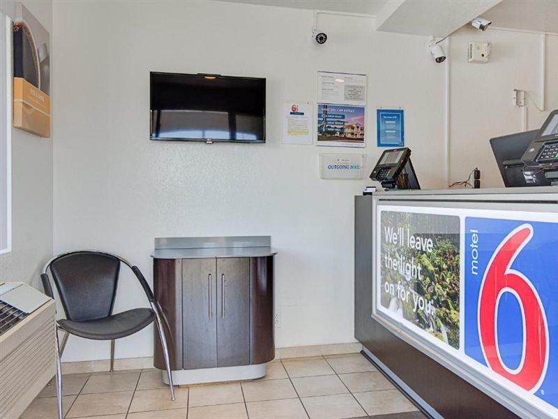 Motel 6-Kelso, Wa - Mt. St. Helens Luaran gambar
