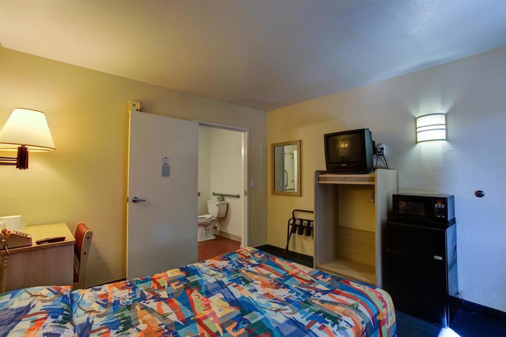 Motel 6-Kelso, Wa - Mt. St. Helens Luaran gambar