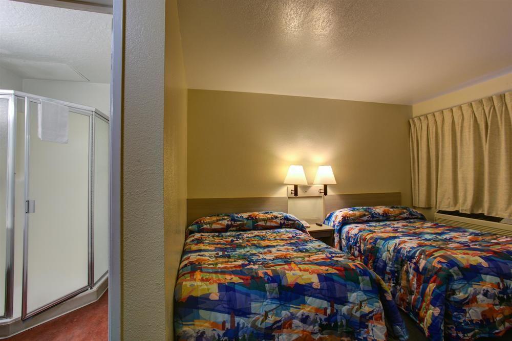 Motel 6-Kelso, Wa - Mt. St. Helens Luaran gambar