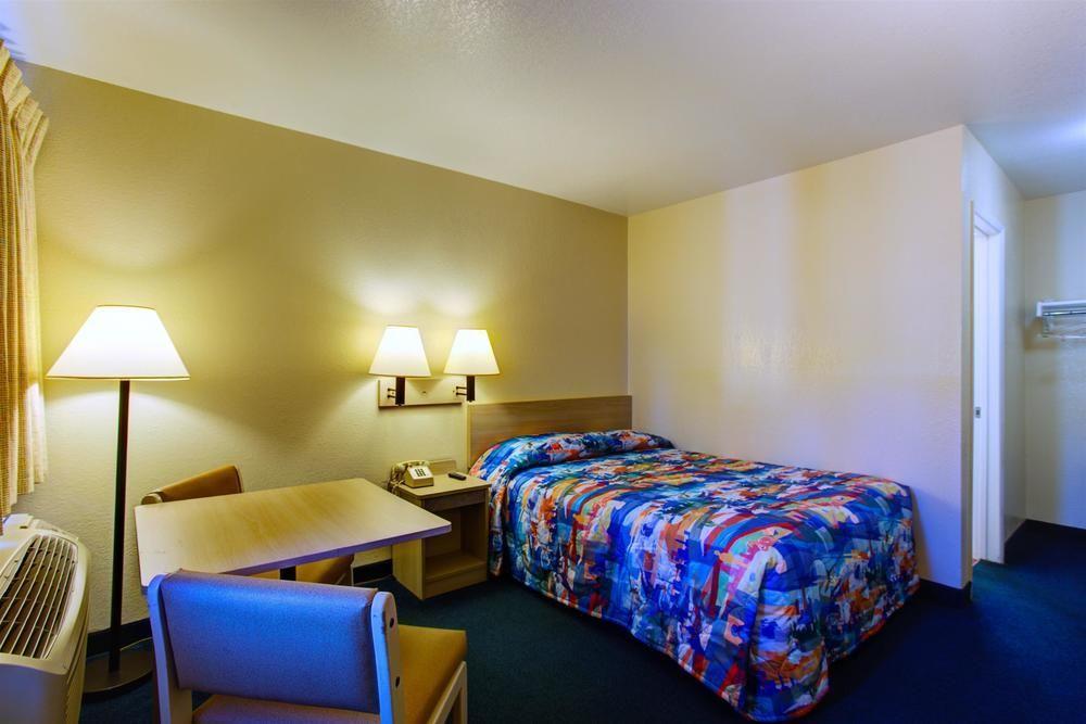 Motel 6-Kelso, Wa - Mt. St. Helens Luaran gambar