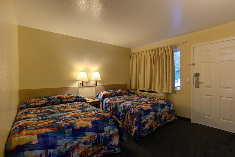 Motel 6-Kelso, Wa - Mt. St. Helens Luaran gambar