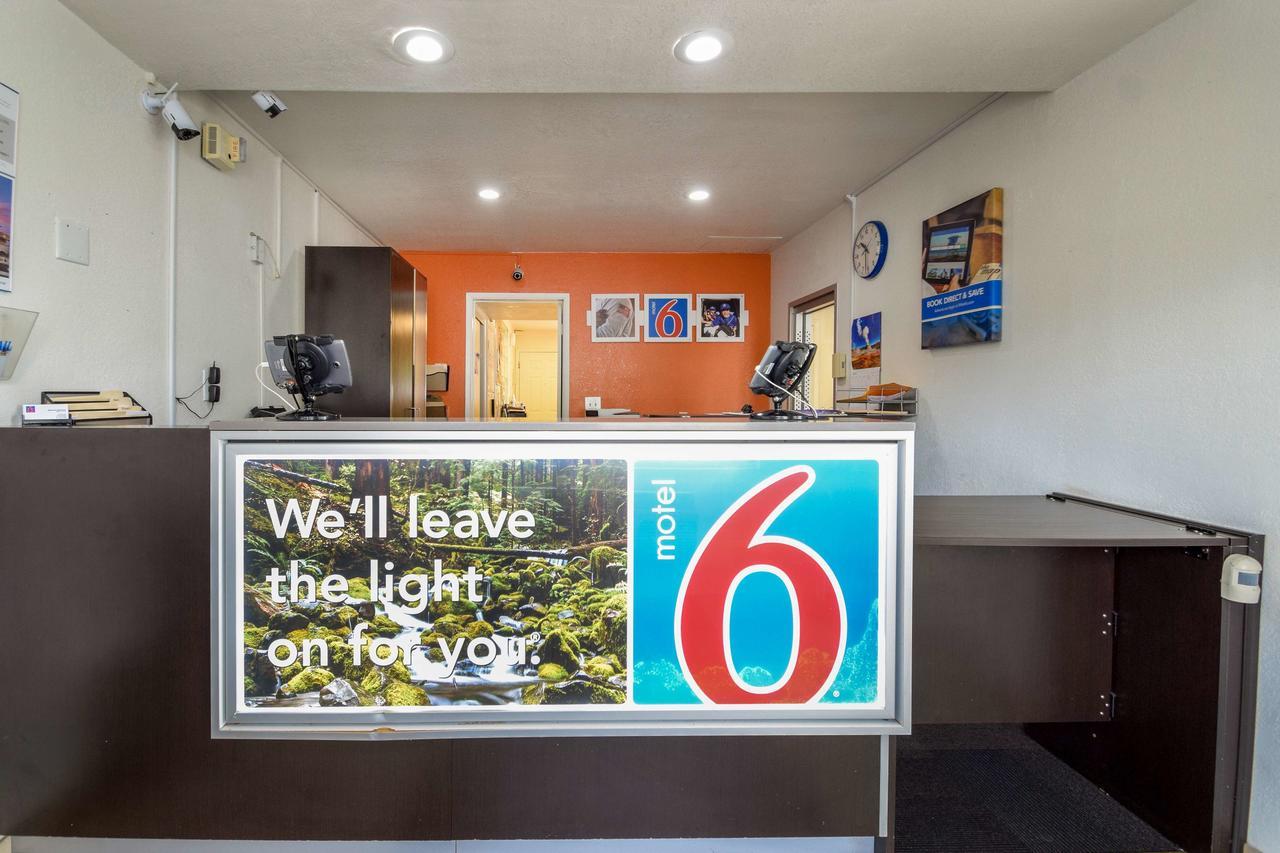Motel 6-Kelso, Wa - Mt. St. Helens Luaran gambar