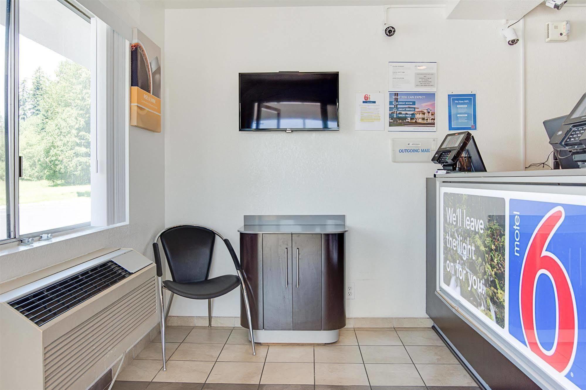 Motel 6-Kelso, Wa - Mt. St. Helens Luaran gambar