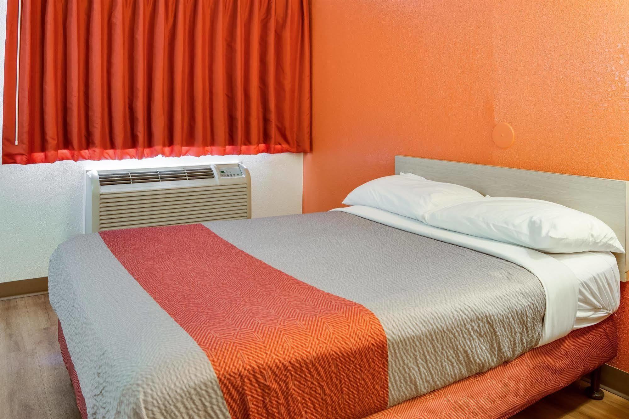 Motel 6-Kelso, Wa - Mt. St. Helens Luaran gambar