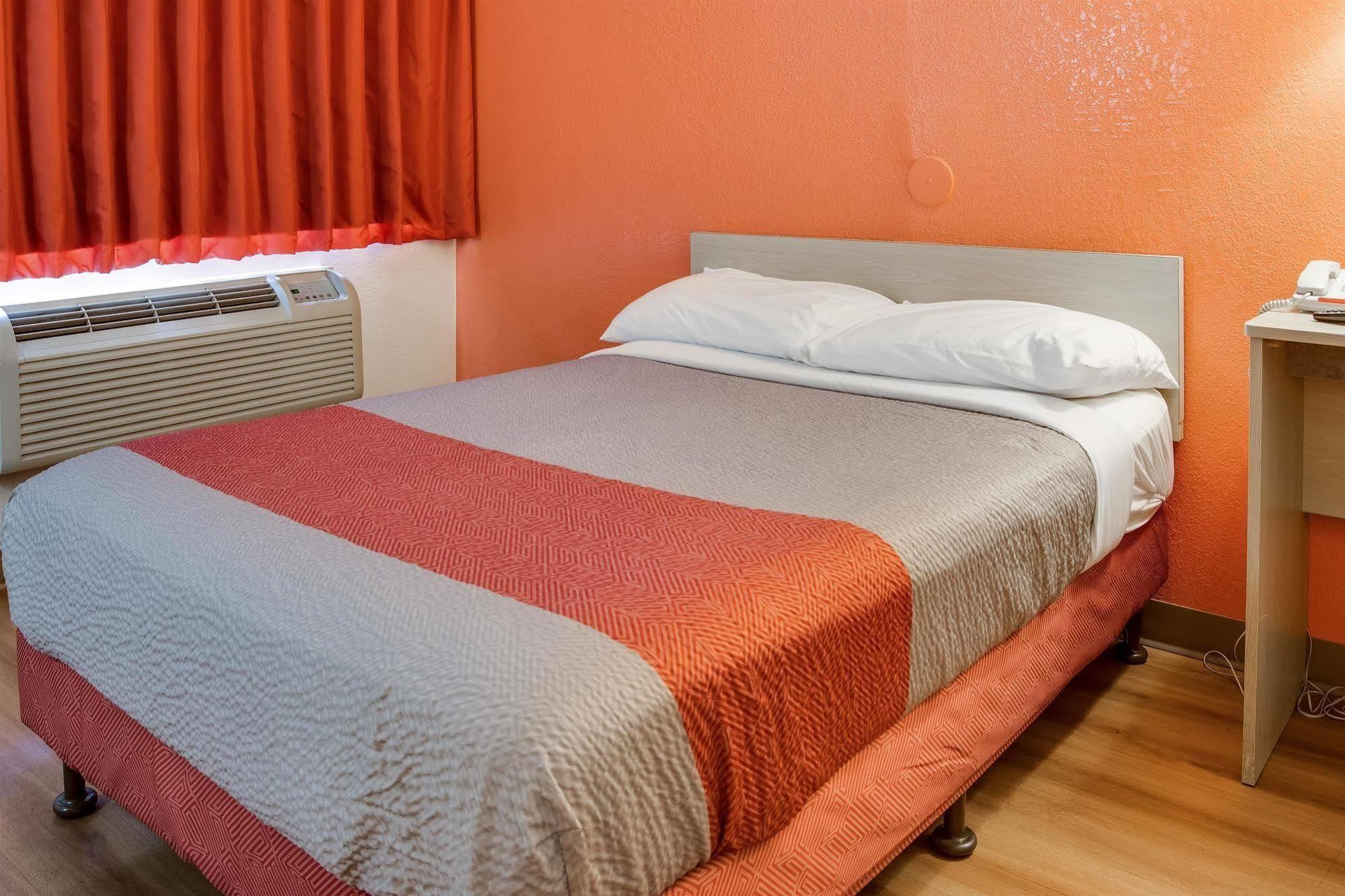 Motel 6-Kelso, Wa - Mt. St. Helens Luaran gambar