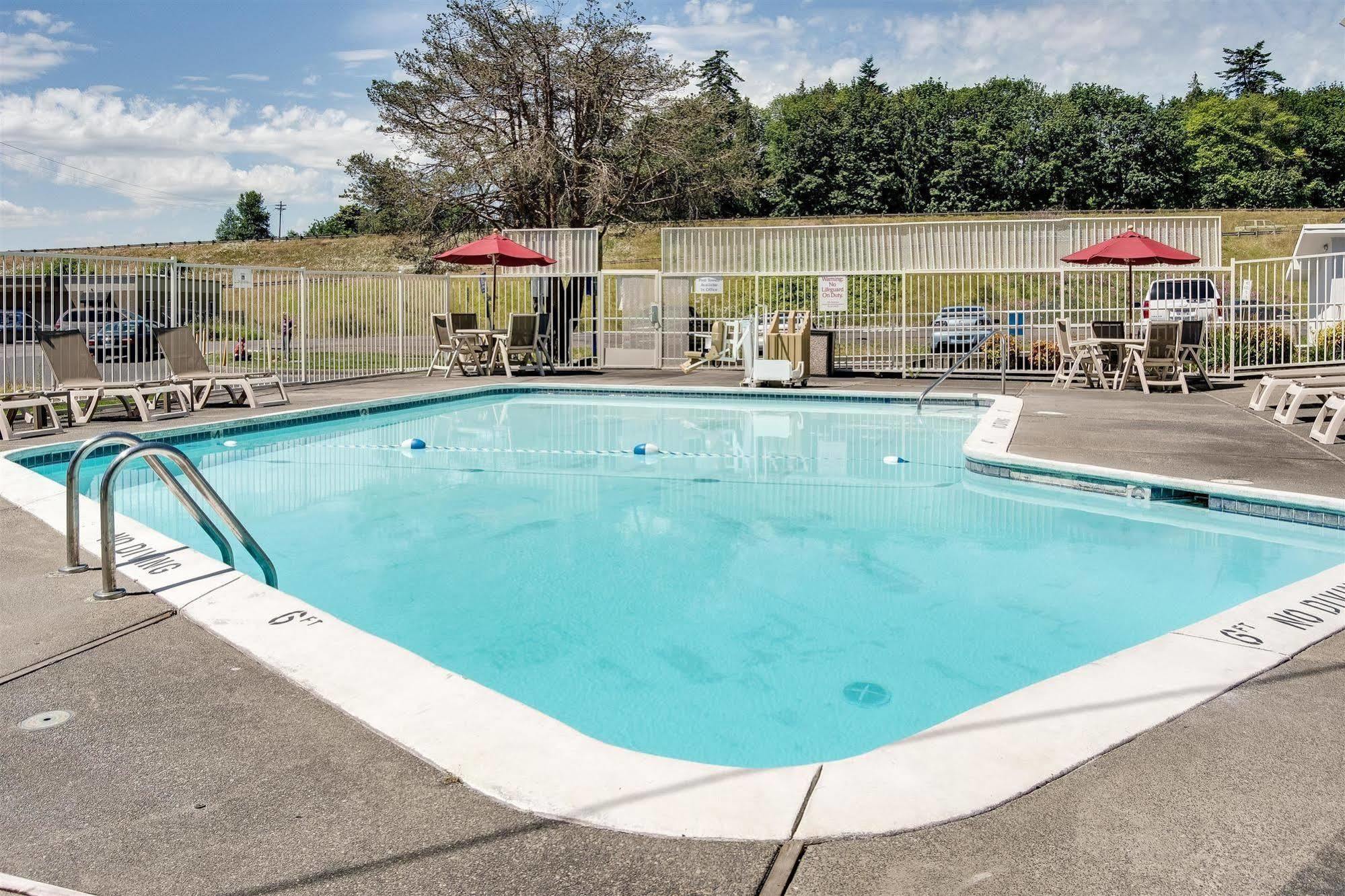 Motel 6-Kelso, Wa - Mt. St. Helens Luaran gambar
